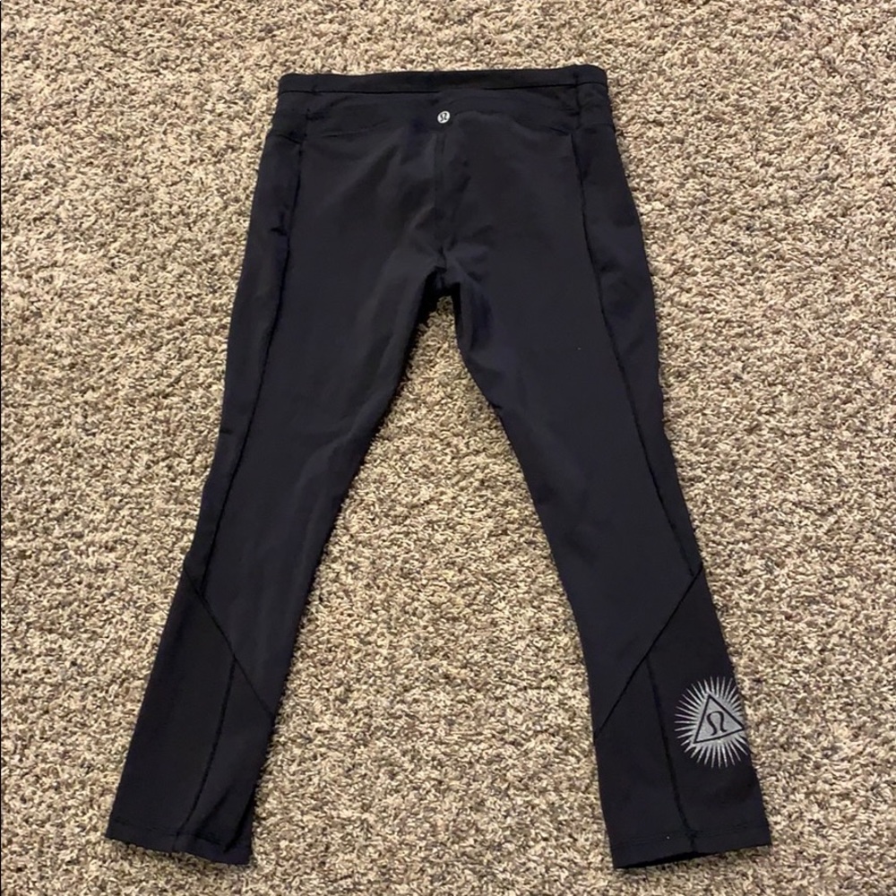 Special Edition Lululemon Crops sz6